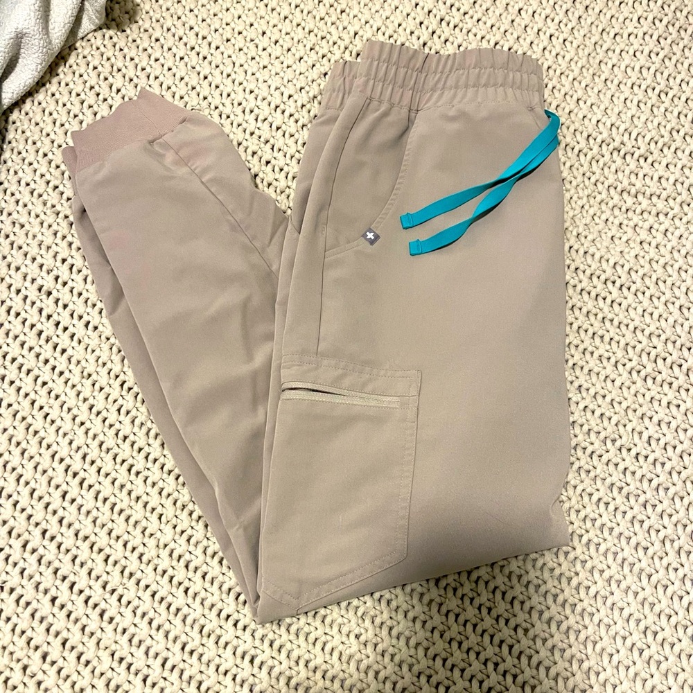 Figs scrub joggers